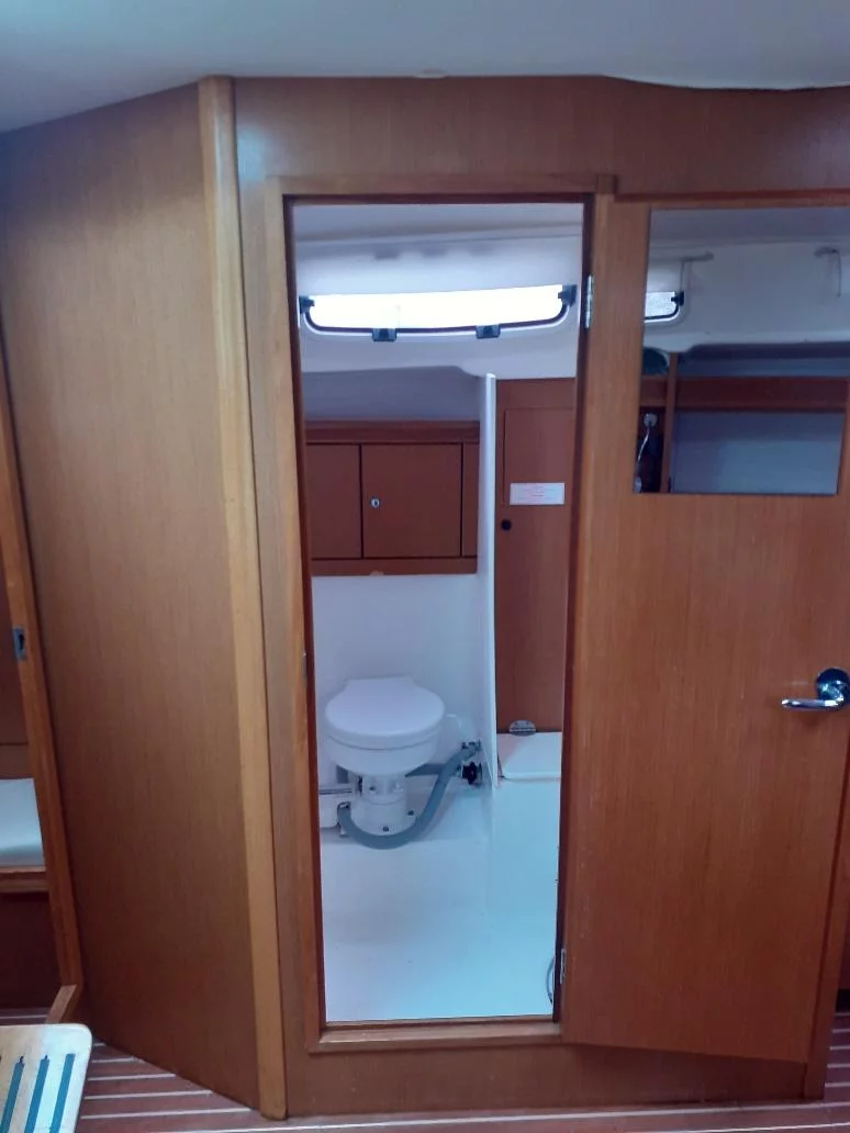 Bavaria 43 Cruiser (Beta)  - 3
