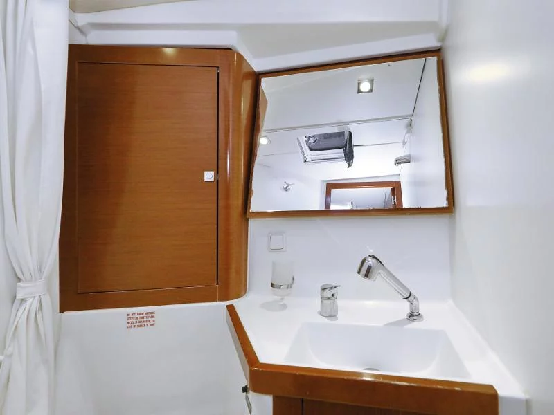 Oceanis 41 (Hope)  - 10
