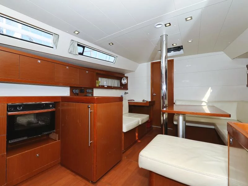 Oceanis 41 (Hope)  - 35