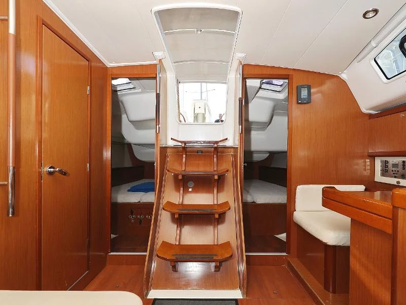 OCEANIS 40 (3 CAB) (VALMAROSE)  - 351