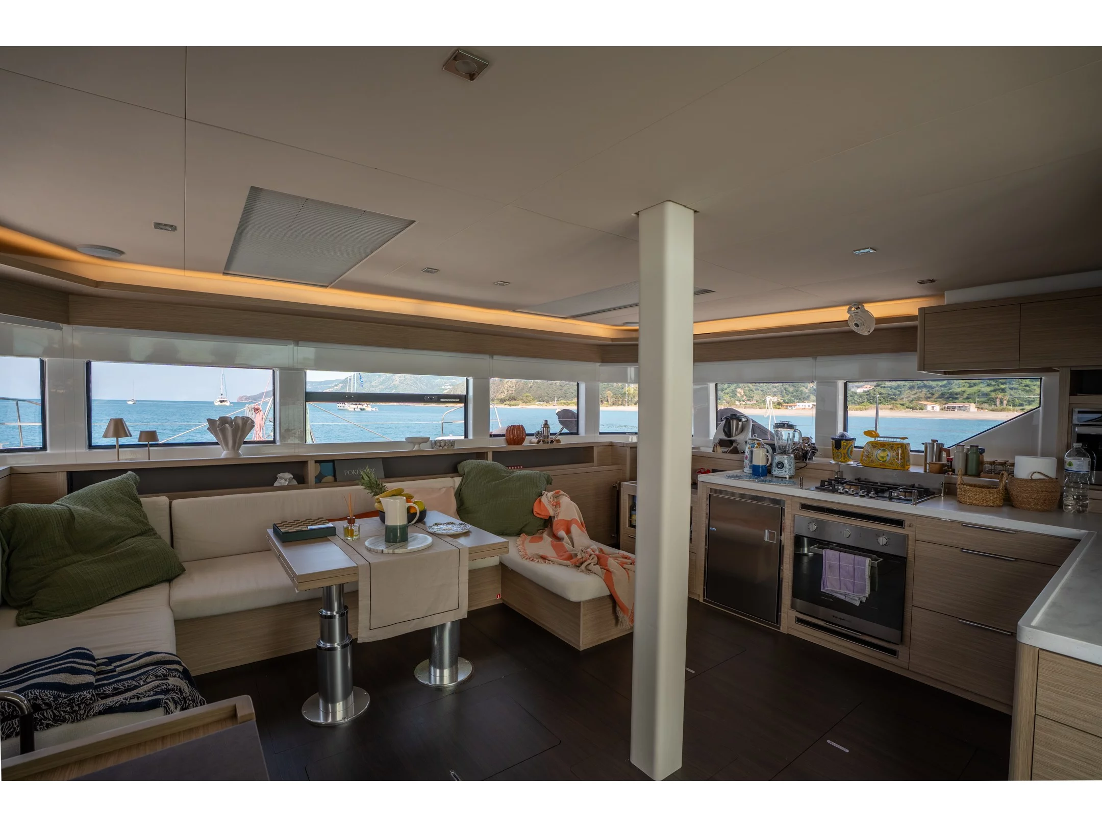 Lagoon 55 (SAILUXE - Vega) Interior image - 26
