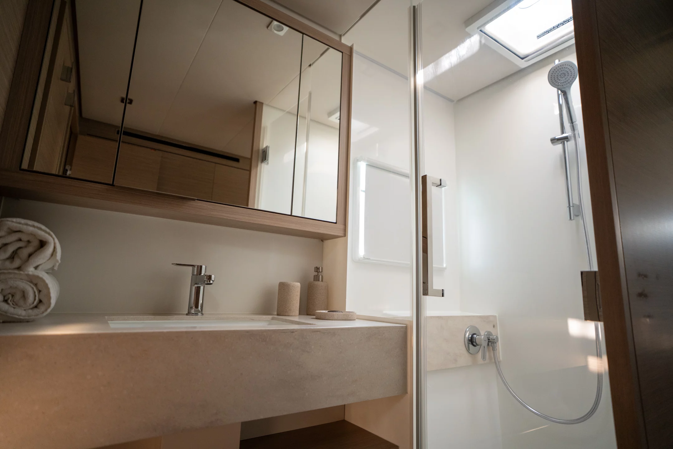 Lagoon 55 (SAILUXE - Vega) Toilet - 11