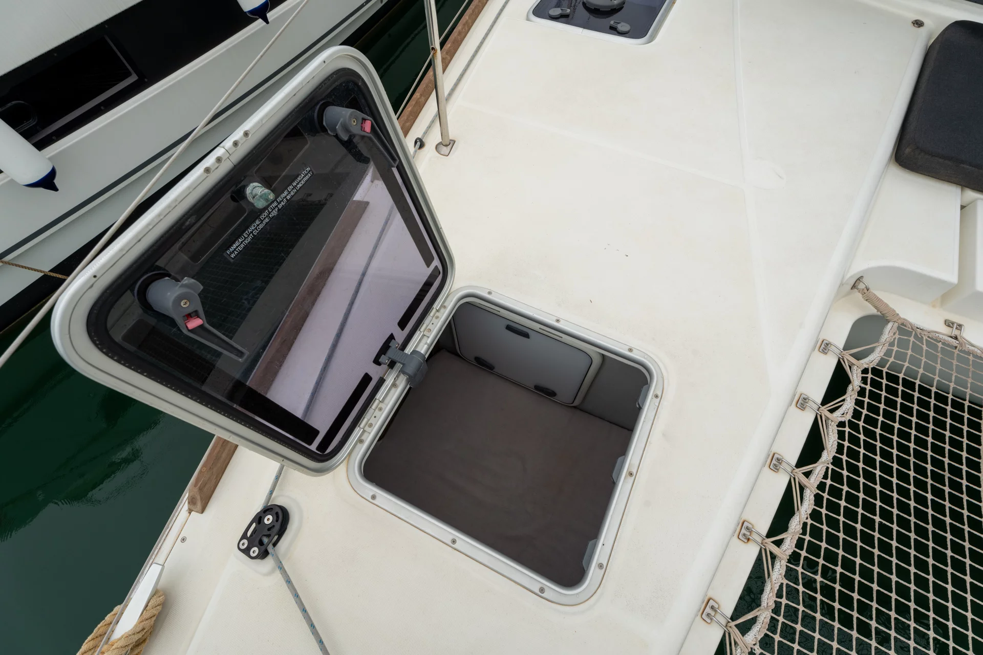 Lagoon 40 (Mascalzone Lametino - Standard line) Exterior - 14