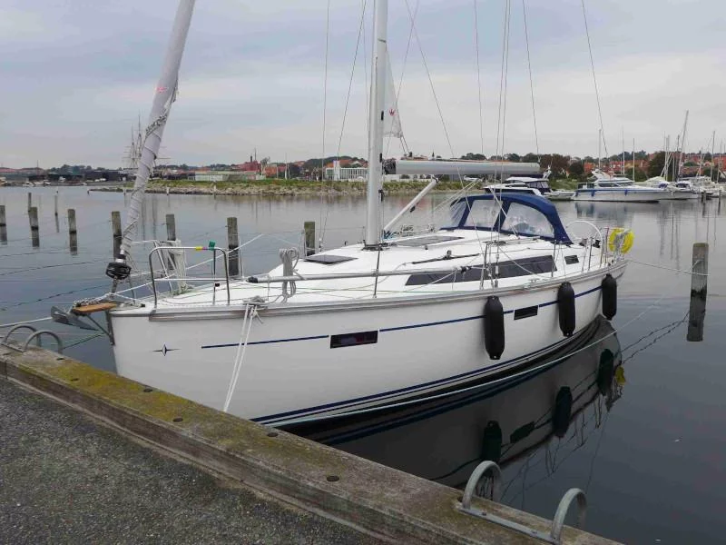 Bavaria Cruiser 37 (Blue Passion)  - 4