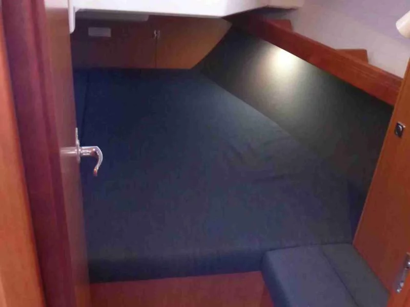 Bavaria Cruiser 37 (Blue Passion)  - 1
