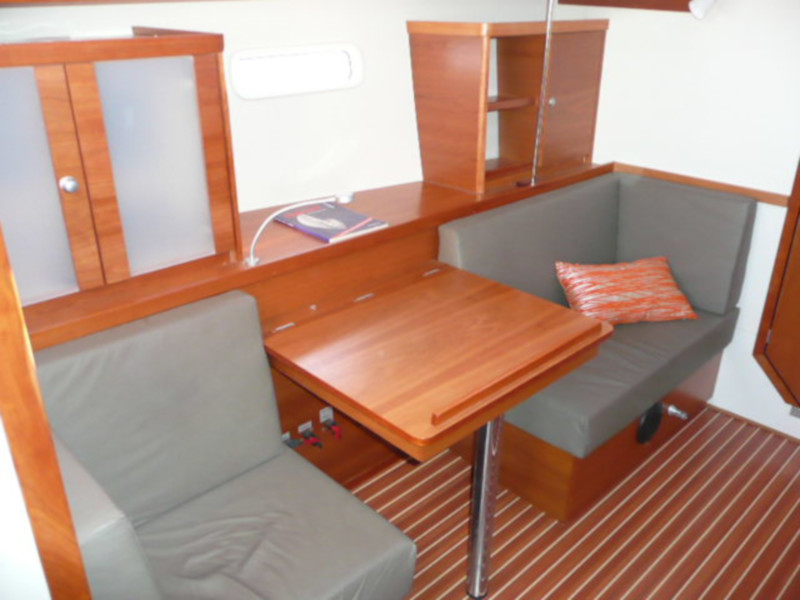 Photo #12 - Hanse 430e (Divine Caroline) in Porto di Altefahr - 12354