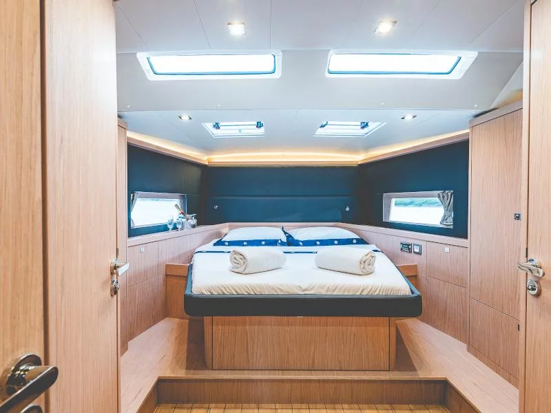 Oceanis 55.1 (Axis Mundi -GEN-SOLAR-ELEC.WC)  - 7