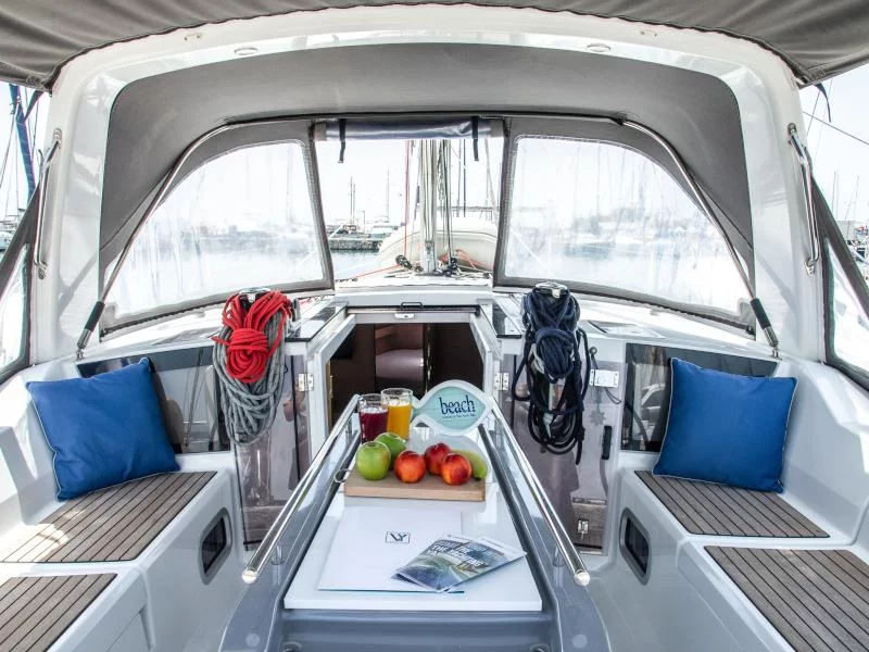 Oceanis 41.1 (Felice)  - 15