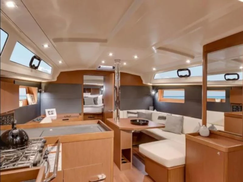 Oceanis 41.1 (Alma) Interior image - 2