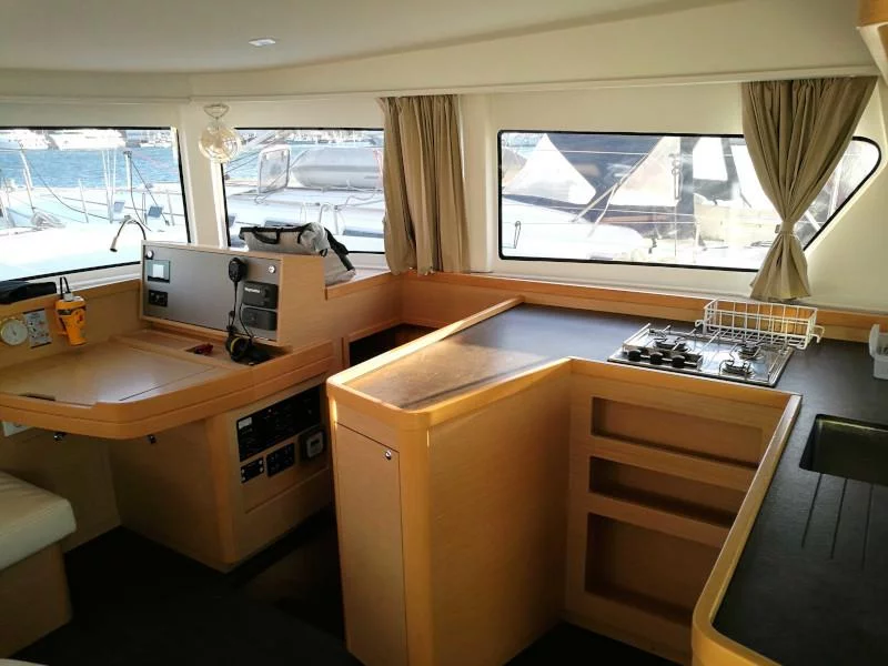 Lagoon 42 (Fantasea)  - 8