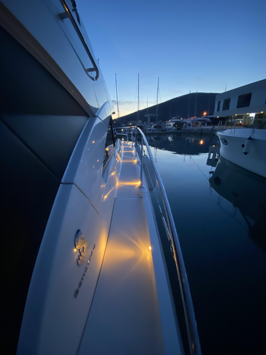Photo #8 - Beneteau Antares 36 (SOLAVIS) en Sukosan - 18497