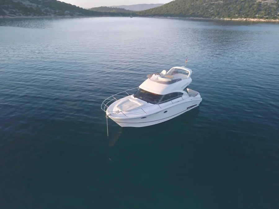 Beneteau Antares 36 (SOLAVIS)  - 9