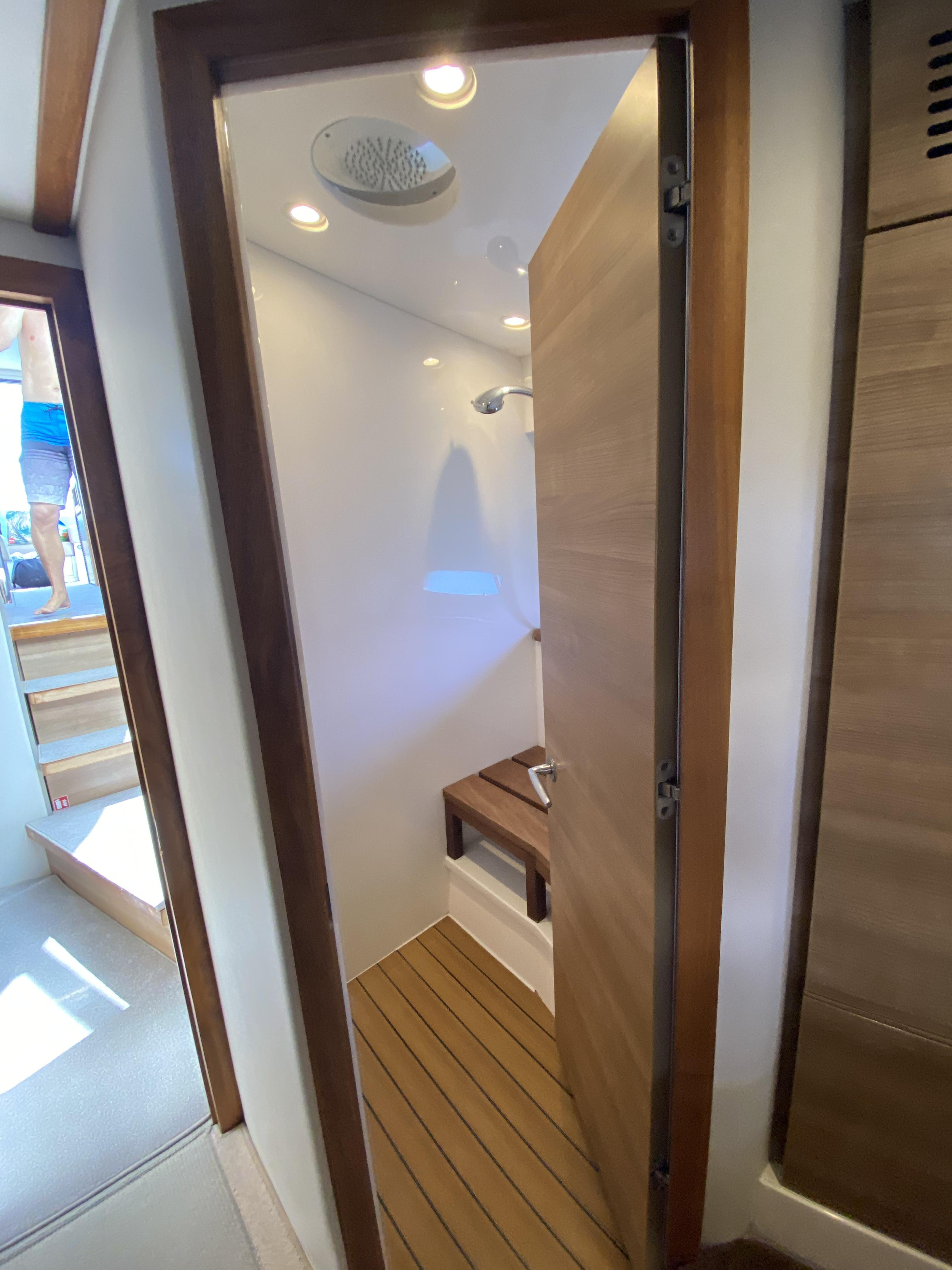 Photo #36 - Sealine F450 (ESA 4) en Sukosan - 18499
