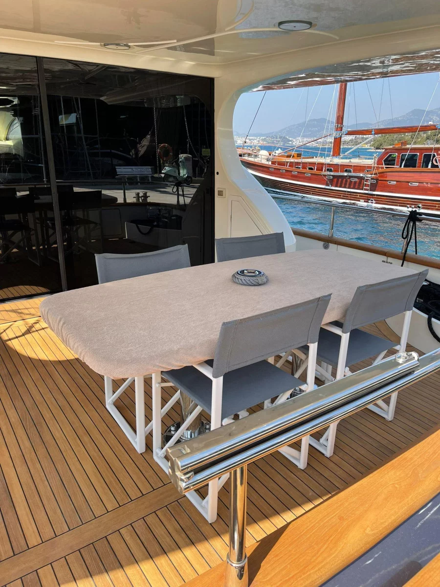 Azimut 80 (Alibi)  - 23