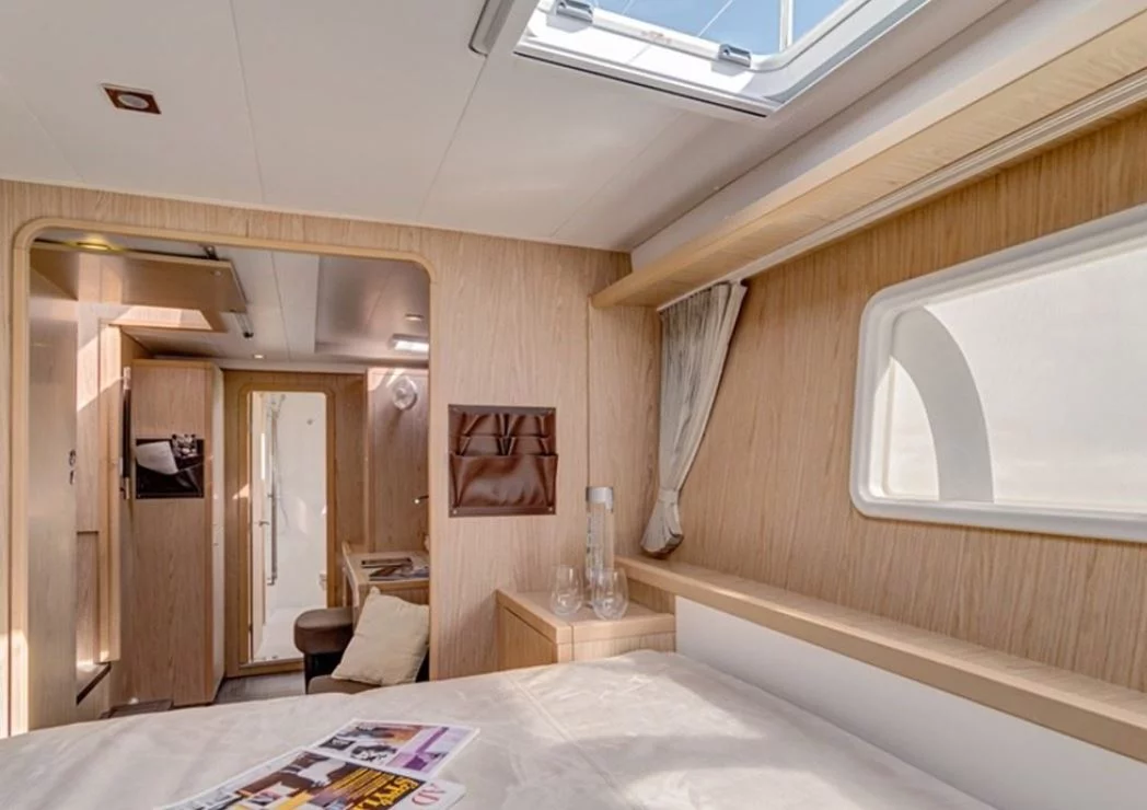 Lagoon 400 S2 (Orion VII) Interior - 8