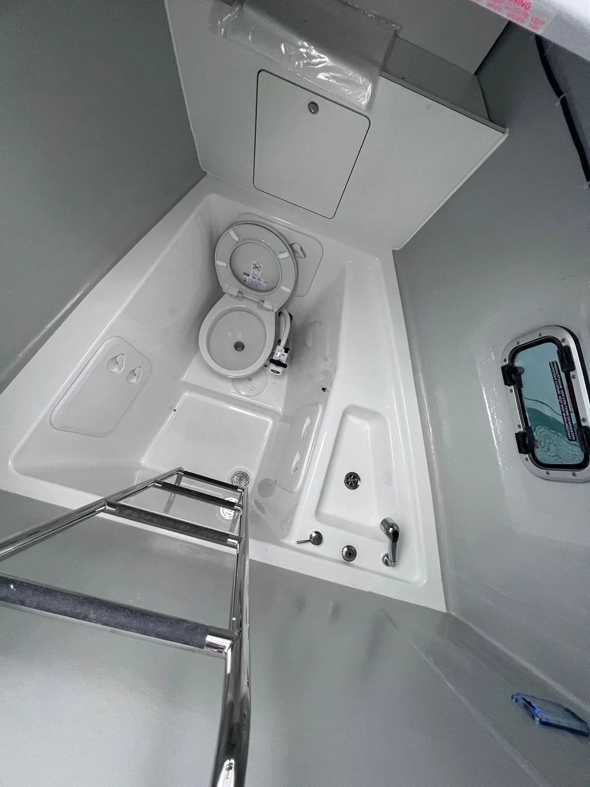 LAGOON 46 / 4 CABINS (BLUE REGENERATION)  - 16