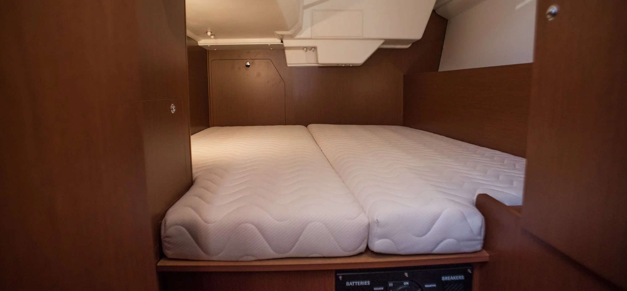Oceanis 38.1 (SIRINA "Sails 2025")  - 7