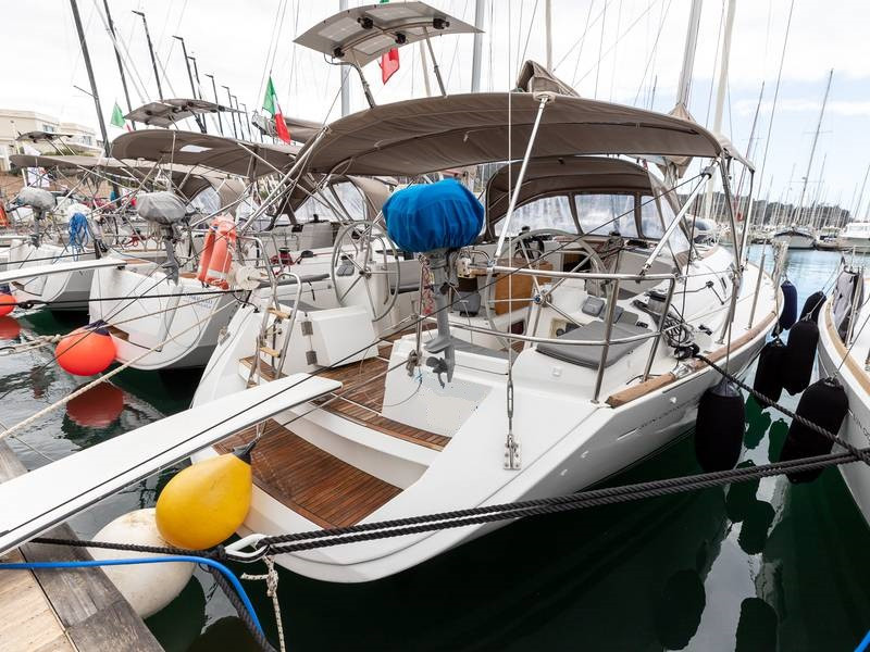 Photo #1 - Sun Odyssey 44 i (OCEANIA) in Salivoli - 12664
