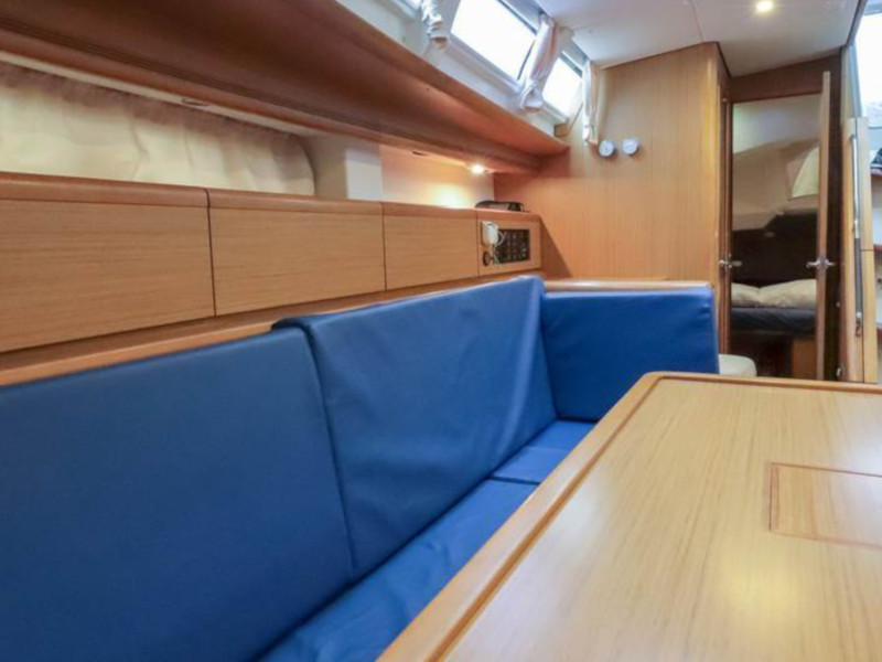 Photo #2 - Sun Odyssey 44 i (OCEANIA) in Salivoli - 12664