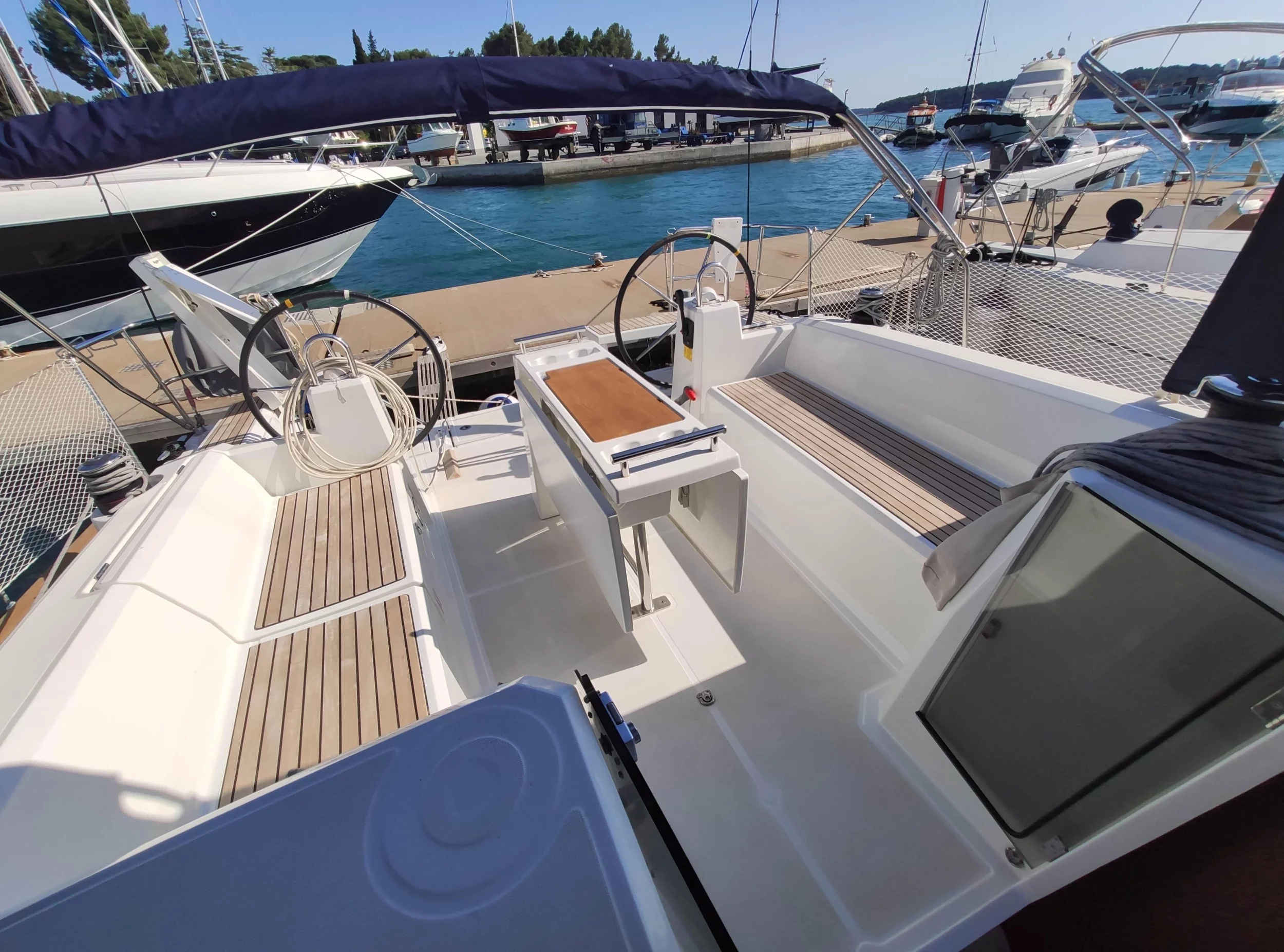 Oceanis 38.1 (Citrea)  - 6