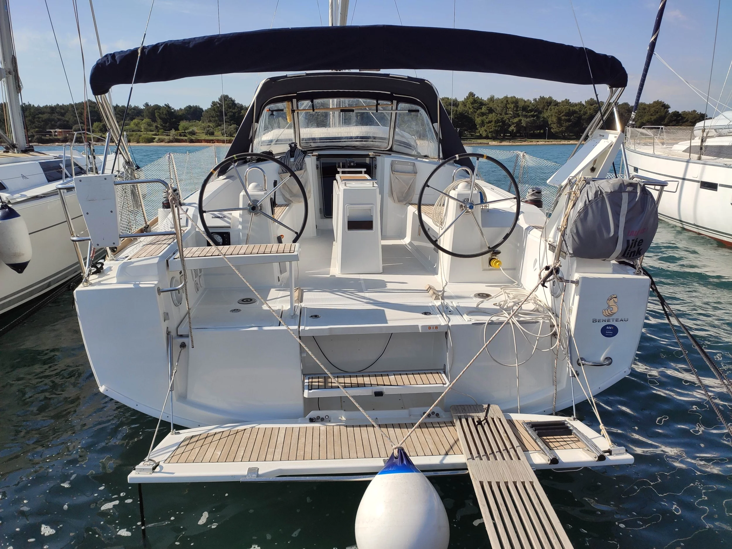 Oceanis 38.1 (Citrea)  - 7