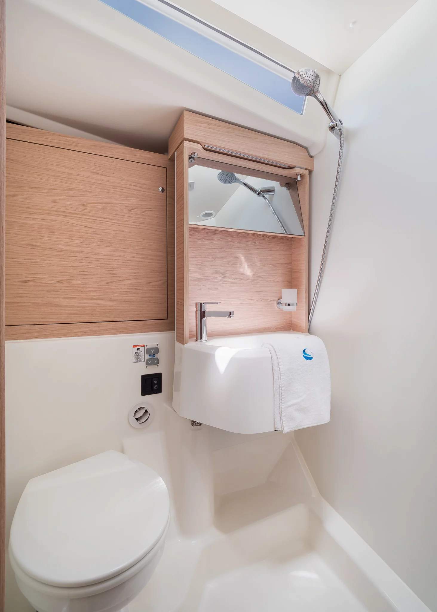 Oceanis 51.1 (OCEAN HOUSE (WITH AC&))  - 4