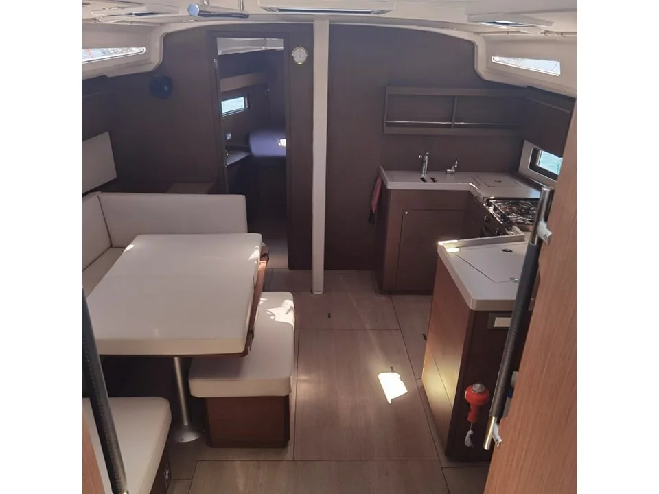 Oceanis 40.1 (Narkissos) Interior image - 4