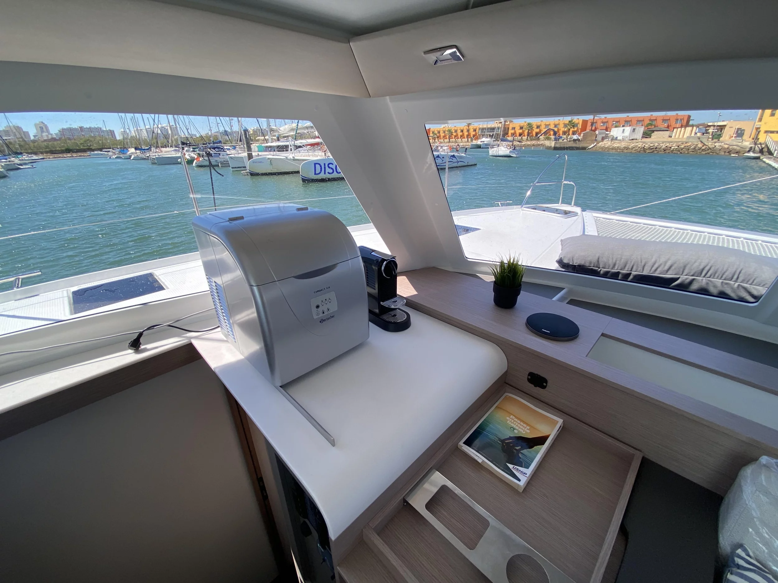 Isla 40 (Foutaine Pajot ISLA 40)  - 11