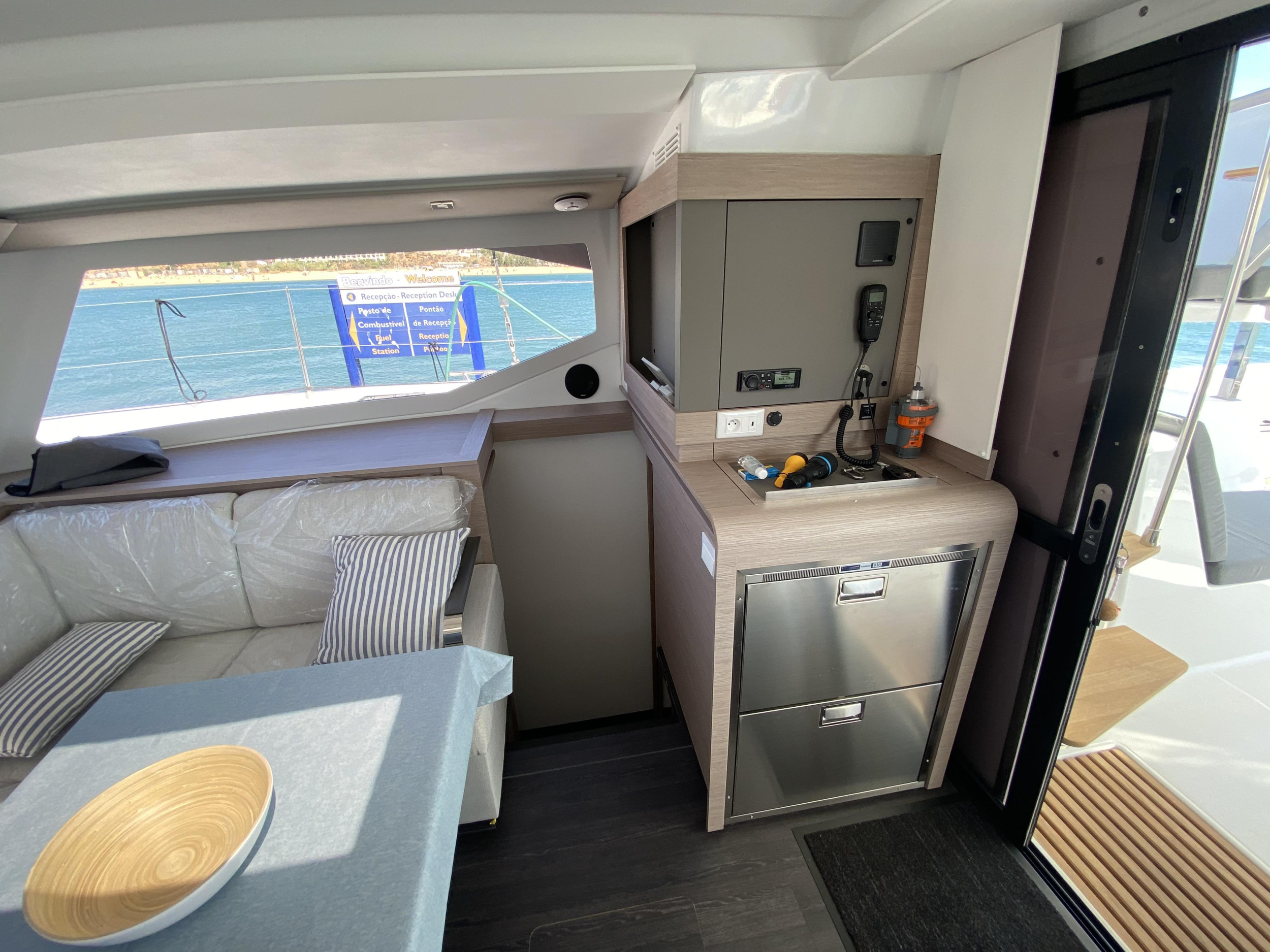 Photo #2 - Isla 40 (Foutaine Pajot ISLA 40) in Portimao - 16165