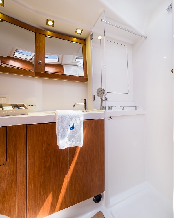 Photo #5 - Sense 50 (WAYPOINT I (WITH AC&, OWNER VERSION)) en Kastela - 8851
