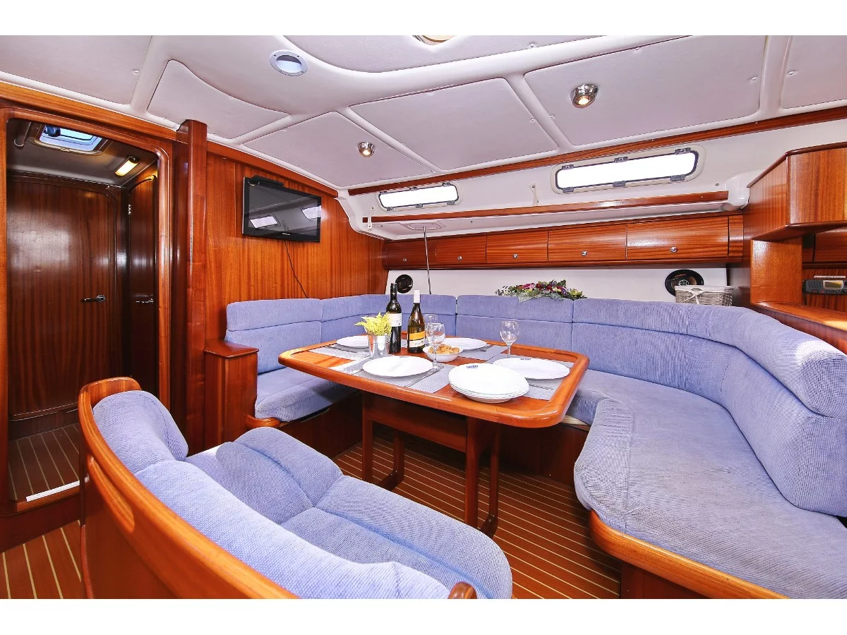 Bavaria 44 (Scorpion) Interior image - 4