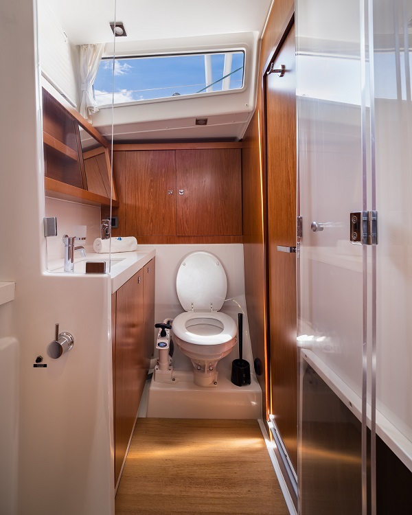 Photo #7 - Sense 50 (WAYPOINT I (WITH AC&, OWNER VERSION)) en Kastela - 8851