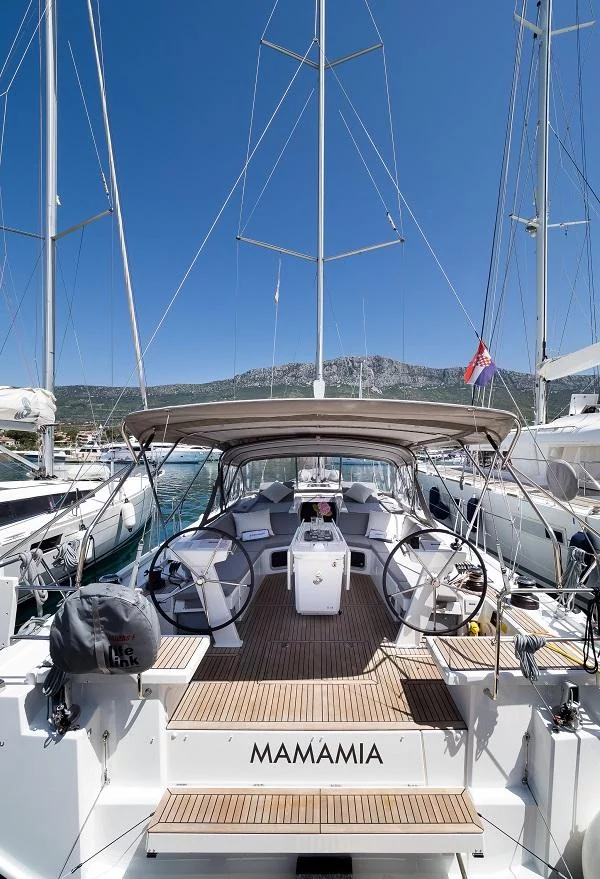 Oceanis 51.1 (MAMAMIA (WITH AC& OWNER VERSION))  - 9