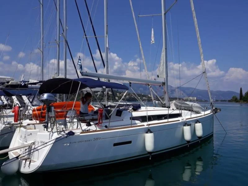Sun Odyssey 389 (Geneva) Main image - 0