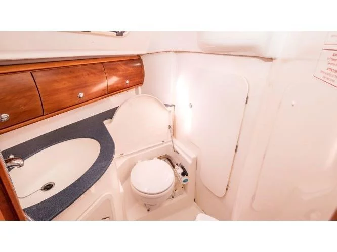 Bavaria Cruiser 32 (LILA) Interior image - 7