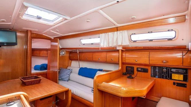 Bavaria Cruiser 32 (LILA)  - 5