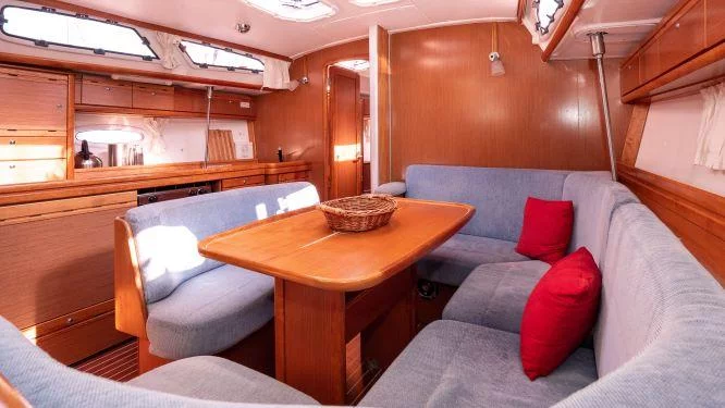 Bavaria Cruiser 40 (BUNNY GIRL)  - 9