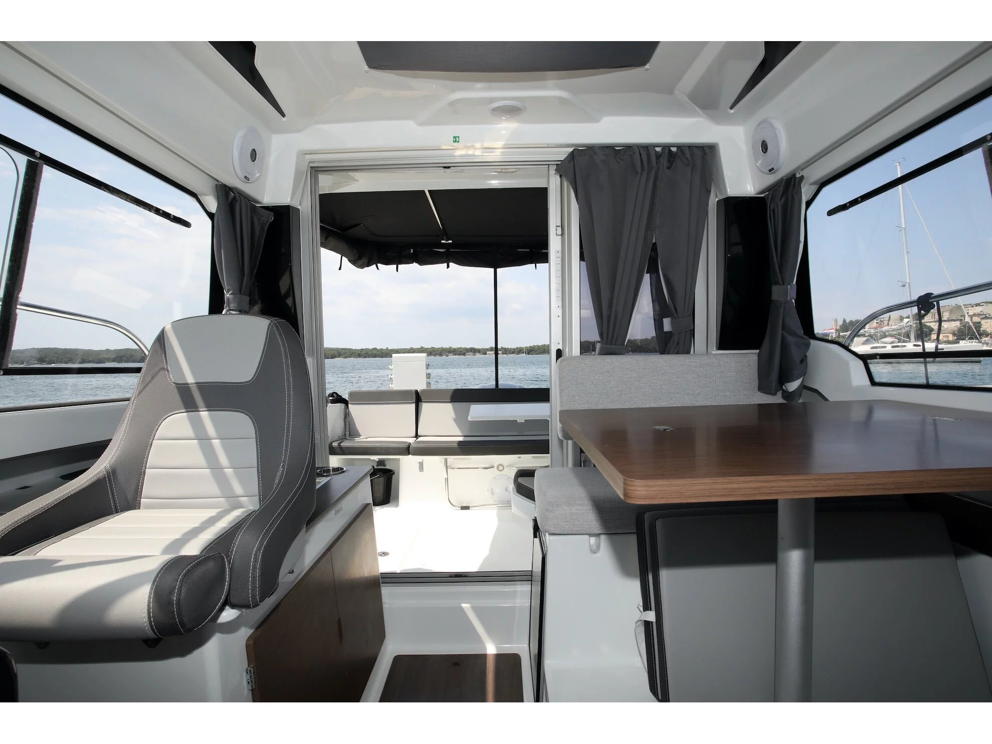 Merry Fisher 795 Serie 2 (WAVE) Interior image - 12
