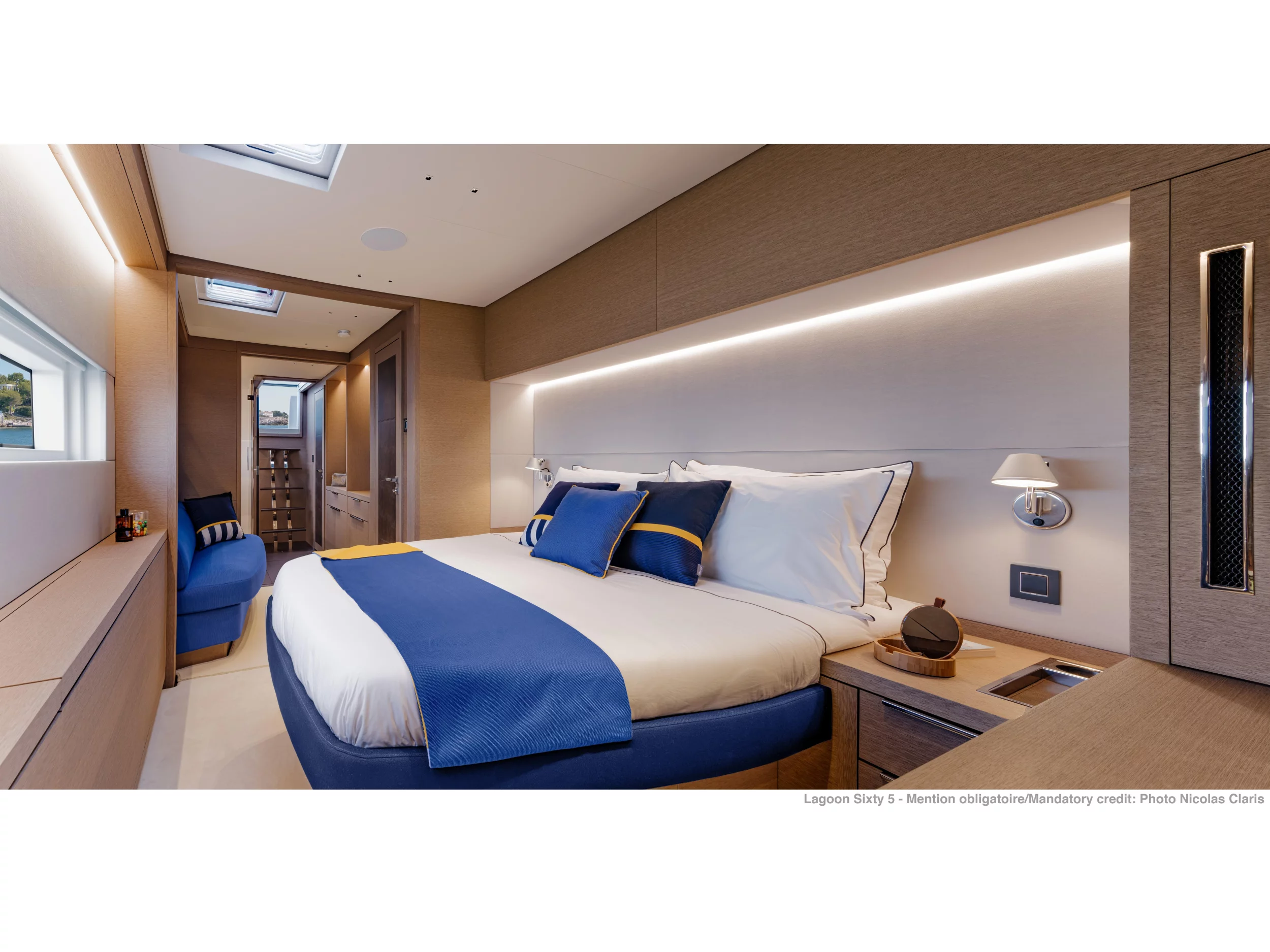 Lagoon Sixty 5 owner cabin (SAILUXE - Aura) Interior image - 2