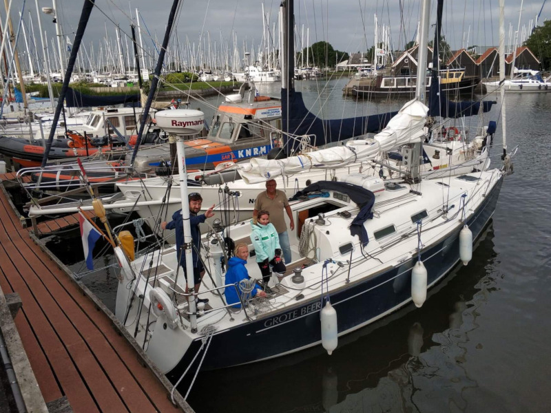 Photo #1 - First 36.7 (Grote Beer) in Yerseke - 15924