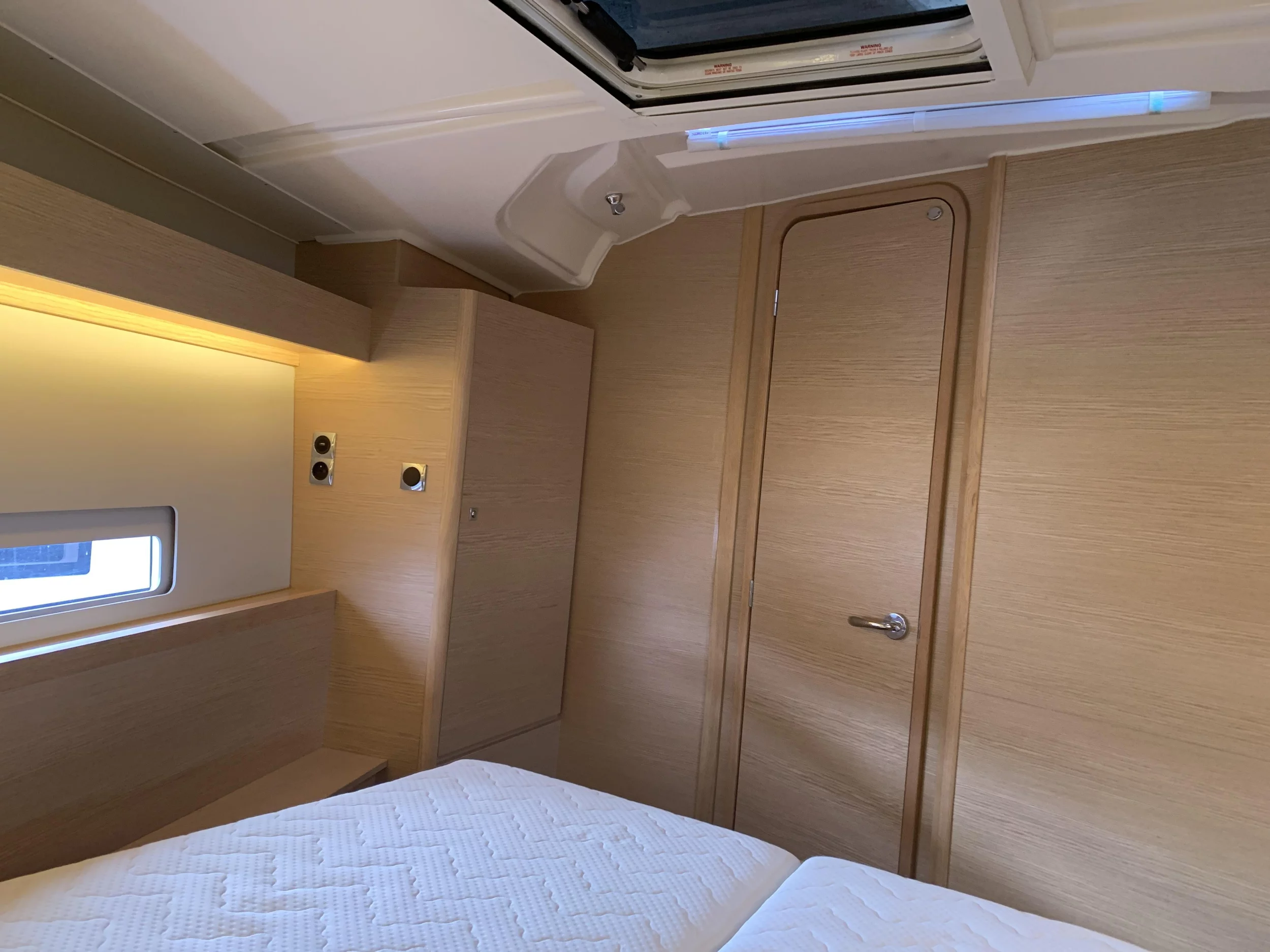 Dufour 430 (GOSAILING)  - 24