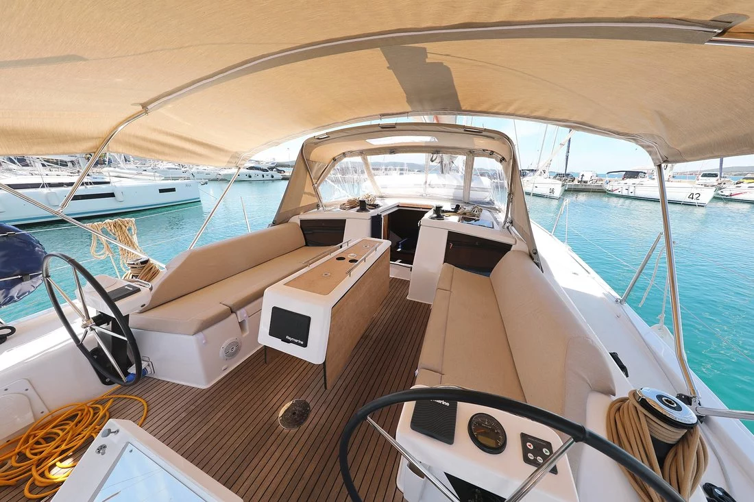 Dufour 430 (GOSAILING) Main image - 0
