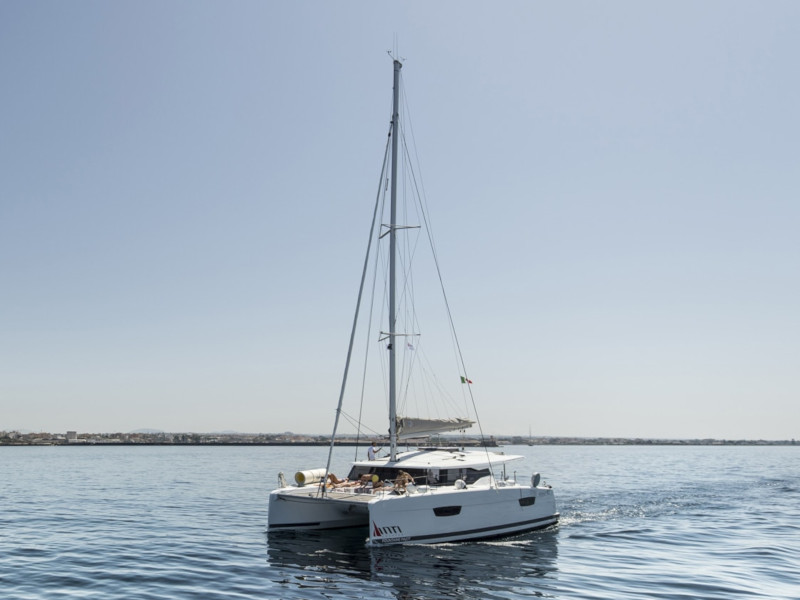 Photo #1 - Fountaine Pajot Astréa 42 (Wm-Ac in dinette-Gen-Sol.Pan) (Astrea) in Castellamare del Golfo - 12855
