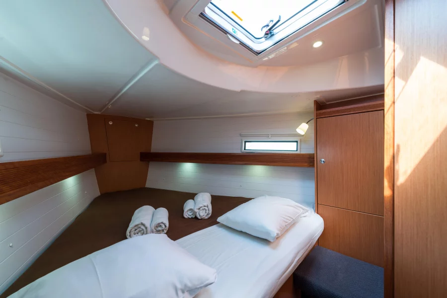 Bavaria 40 Cruiser (Deneb)  - 28
