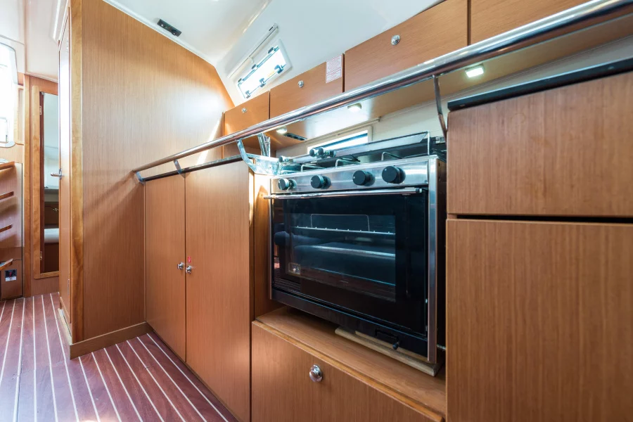 Bavaria 40 Cruiser (Deneb)  - 25