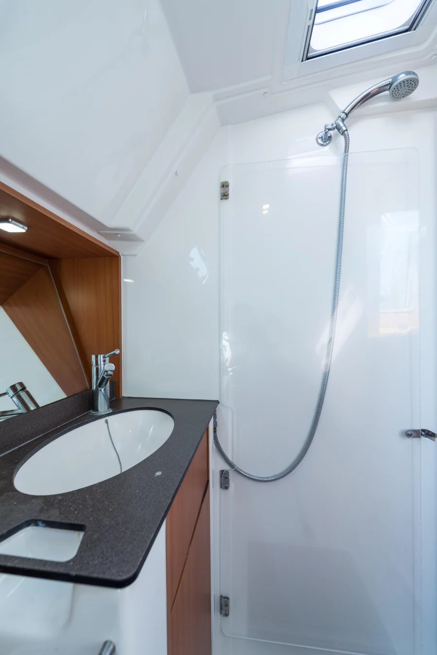 Bavaria 40 Cruiser (Deneb)  - 4
