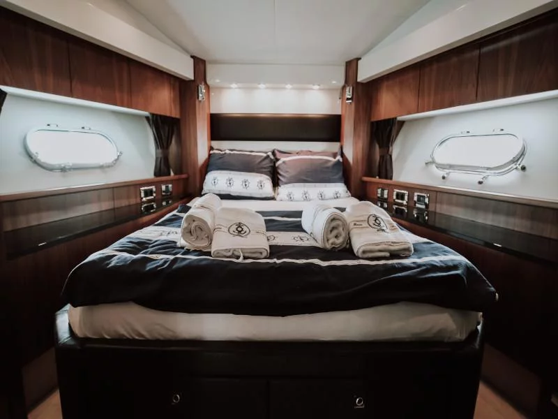 Sunseeker Predator 64 (Marita)  - 12
