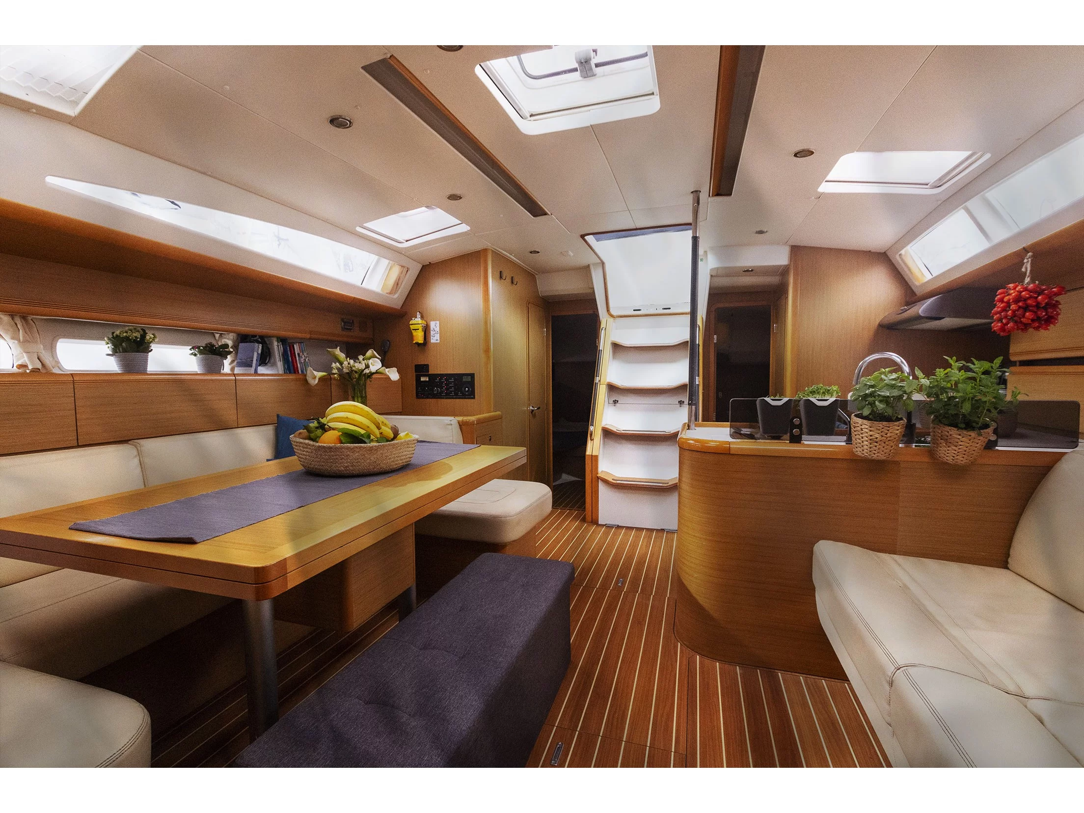 Jeanneau 53 (Melpomene) Interior image - 4