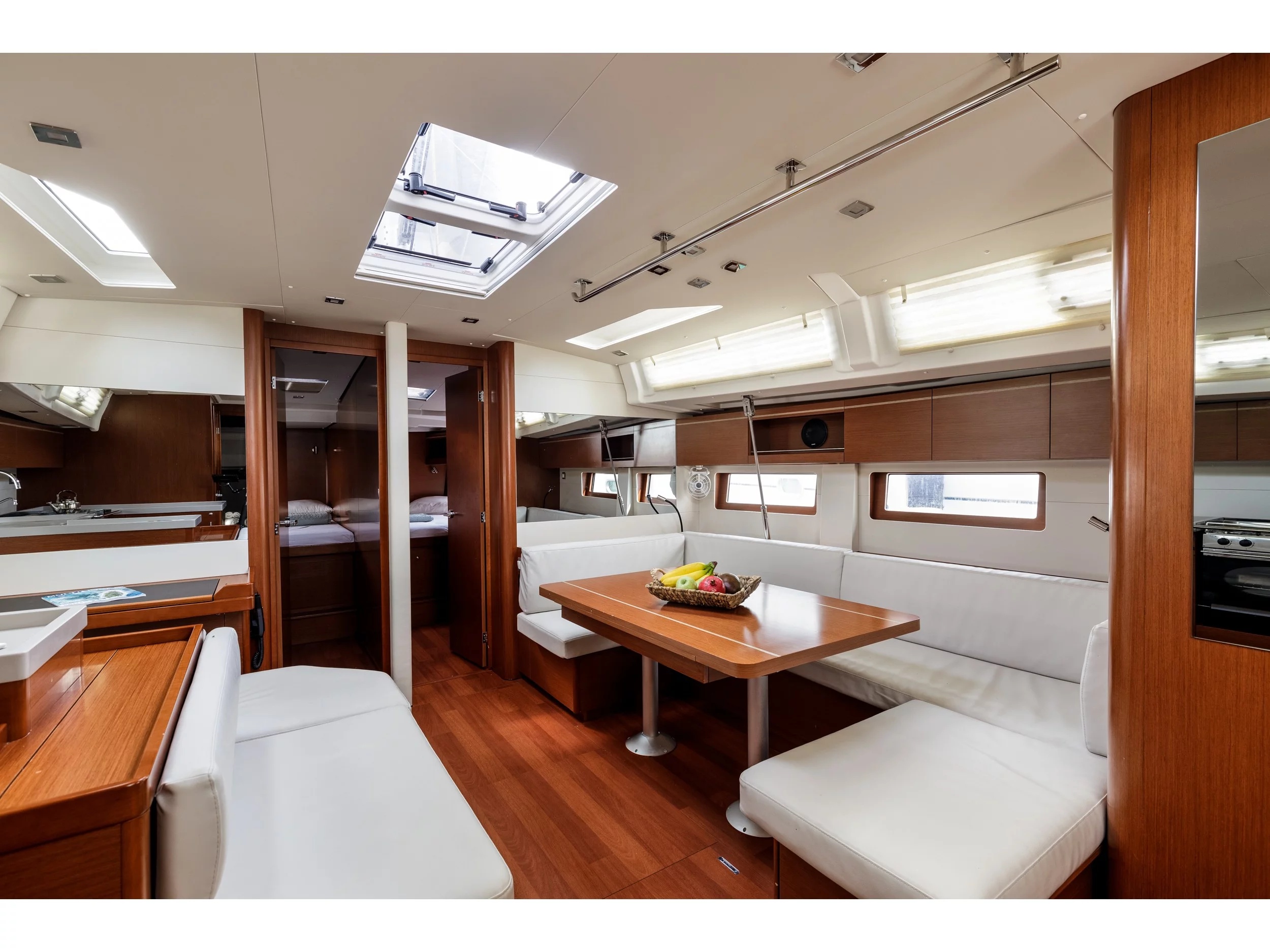 Oceanis 51.1 (Viennastar |, Gen, , 12 pax) Interior image - 9