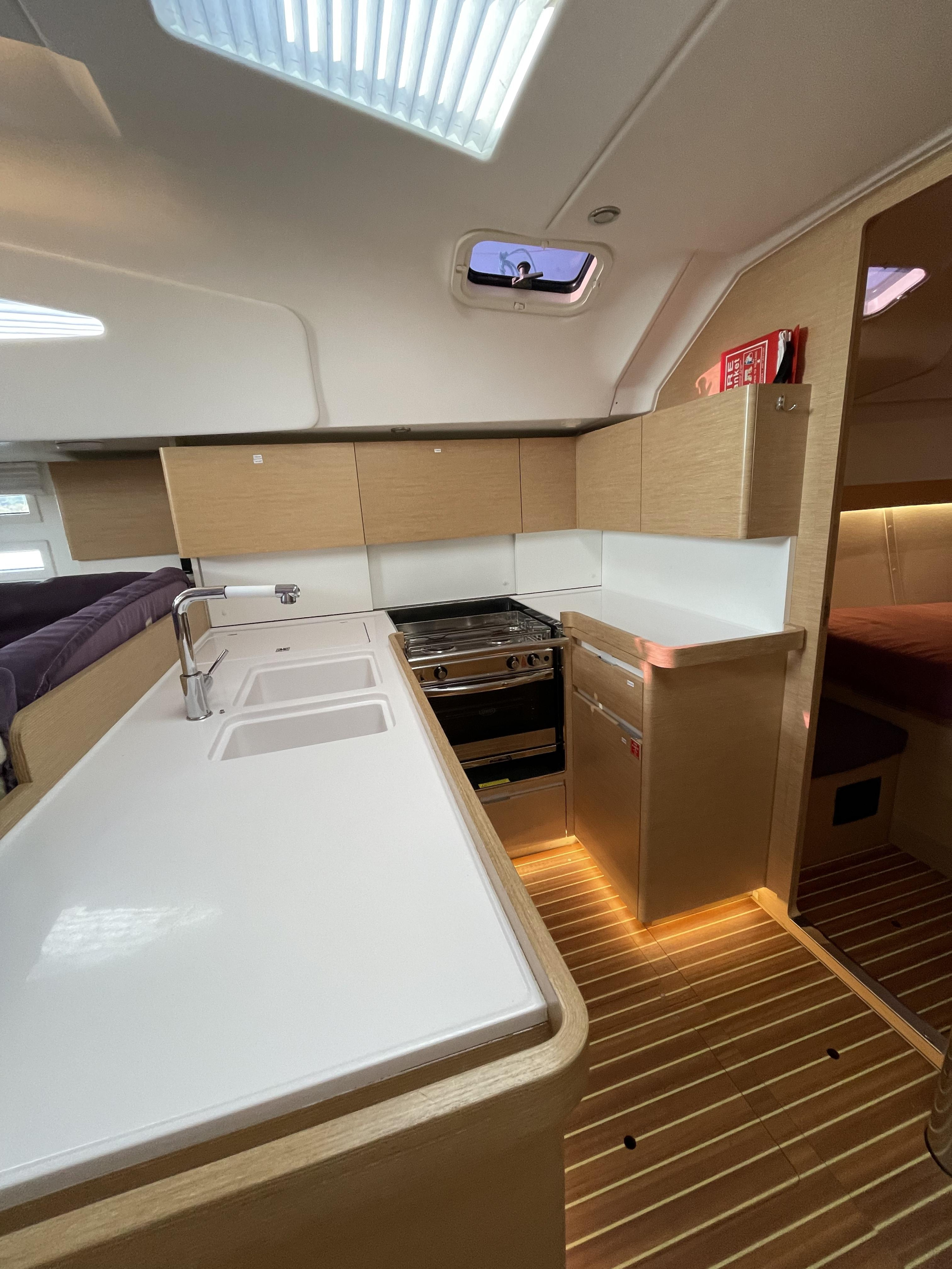 Photo #11 - Elan 50 Impression (5 cabins) (Timeless) in Slano - 17483